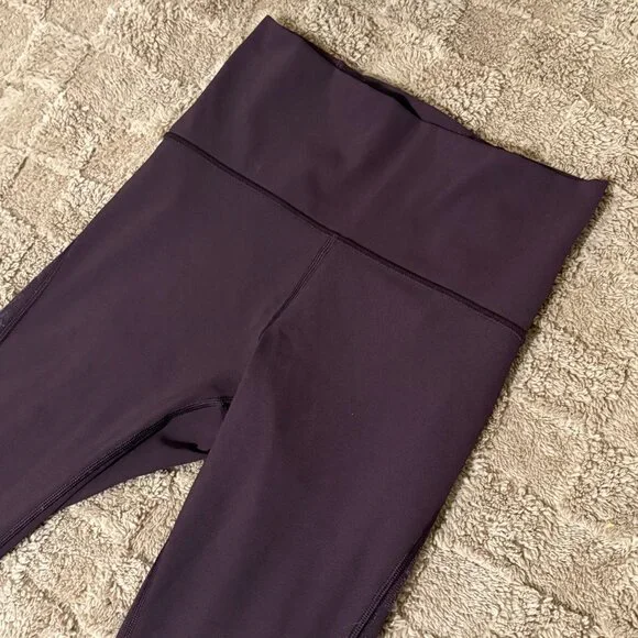 Lot of 2 Lululemon Meant To Move 7/8 Tight 25" Leggings & Invigorate Yoga Bra 4 - Picture 8 of 15
